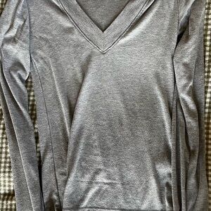 Perfect White Tee Light Gray V-Neck Long Sleeve Top